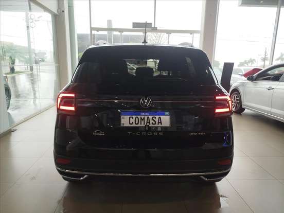 VOLKSWAGEN-T-CROSS-2021