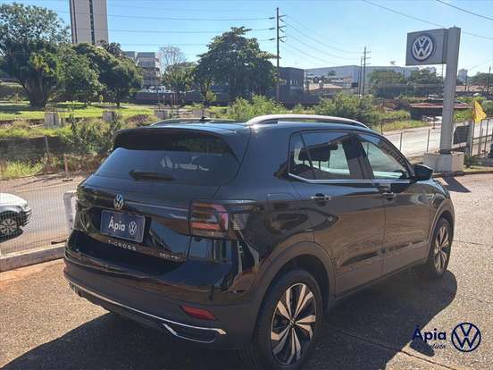 VOLKSWAGEN-T-CROSS-2023