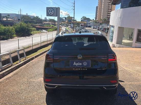 VOLKSWAGEN-T-CROSS-1.4 250 TSI TOTAL FLEX HIGHLINE AUTOMÁTICO VOLKSWAGEN-T-CROSS-2023