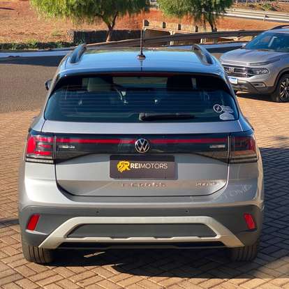 VOLKSWAGEN-T-CROSS-2025