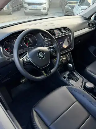 VOLKSWAGEN-TIGUAN-2019