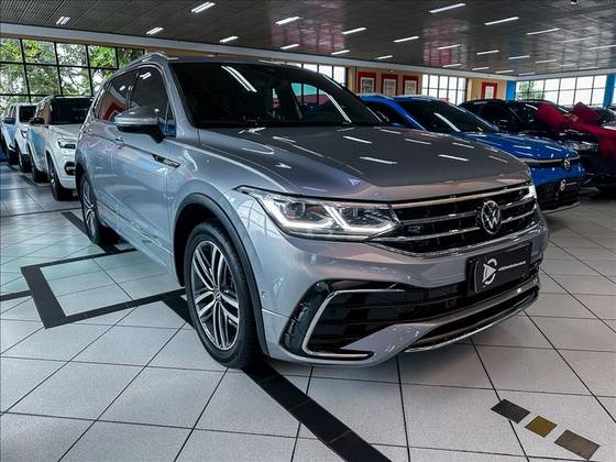 VOLKSWAGEN TIGUAN 2.0 300 TSI GASOLINA ALLSPACE R-LINE AUTOMÁTICO