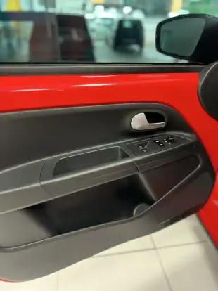 VOLKSWAGEN-UP-2021