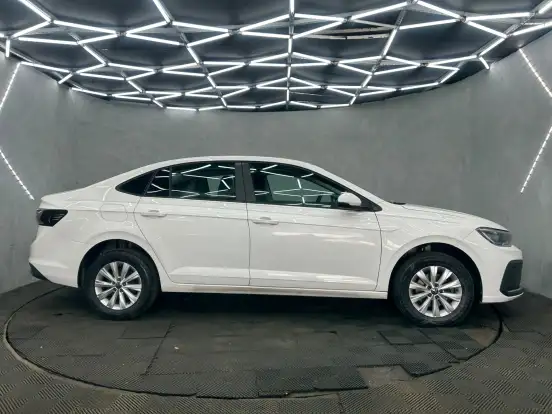 VOLKSWAGEN-VIRTUS-2024