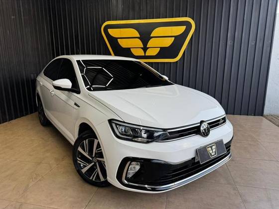 VOLKSWAGEN VIRTUS 1.0 200 TSI HIGHLINE AUTOMÁTICO