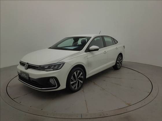 VOLKSWAGEN VIRTUS 1.0 200 TSI HIGHLINE AUTOMÁTICO