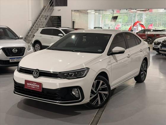 VOLKSWAGEN VIRTUS 1.0 200 TSI HIGHLINE AUTOMÁTICO