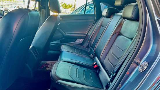 VOLKSWAGEN-VIRTUS-1.0 200 TSI HIGHLINE AUTOMÁTICO VOLKSWAGEN-VIRTUS-2025