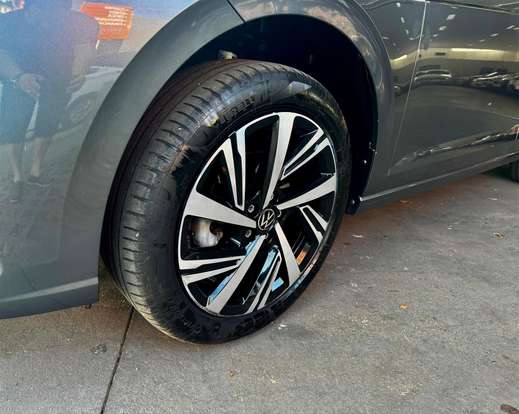 VOLKSWAGEN-VIRTUS-1.0 200 TSI HIGHLINE AUTOMÁTICO VOLKSWAGEN-VIRTUS-2025