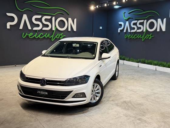 VOLKSWAGEN VIRTUS 1.0 200 TSI HIGHLINE AUTOMÁTICO