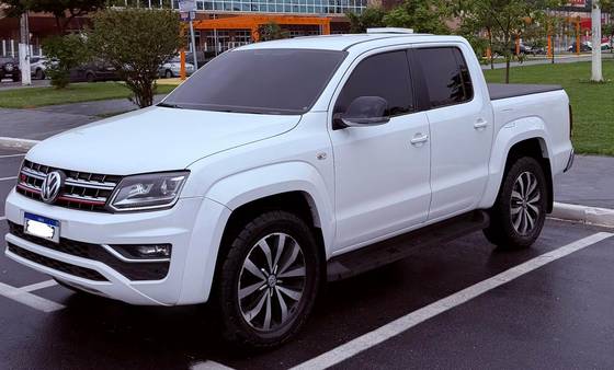 VOLKSWAGEN AMAROK 3.0 V6 TDI DIESEL HIGHLINE CD 4MOTION AUTOMÁTICO