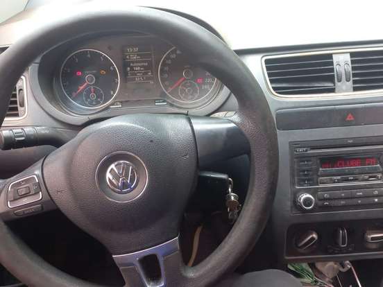 VOLKSWAGEN-FOX-1.6 MI BLUEMOTION 8V FLEX 4P MANUAL VOLKSWAGEN-FOX-2012