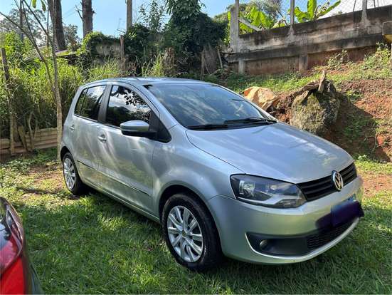 VOLKSWAGEN-FOX-2010