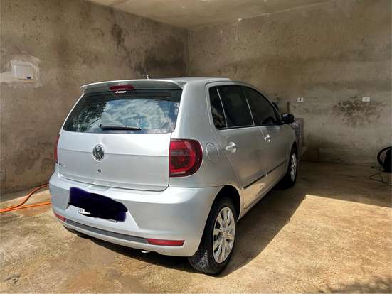 VOLKSWAGEN-FOX-2010
