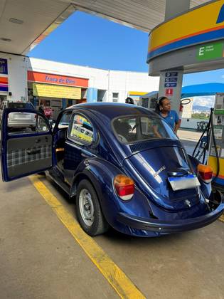 VOLKSWAGEN FUSCA 1.3 L 8V GASOLINA 2P MANUAL