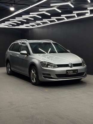 VOLKSWAGEN-GOLF-2015