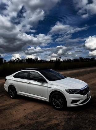VOLKSWAGEN JETTA 1.4 250 TSI TOTAL FLEX R-LINE TIPTRONIC