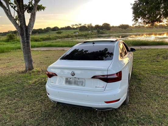 VOLKSWAGEN-JETTA-1.4 250 TSI TOTAL FLEX R-LINE TIPTRONIC VOLKSWAGEN-JETTA-2019