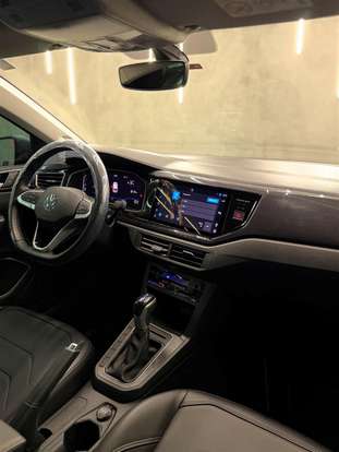 VOLKSWAGEN-POLO-2023