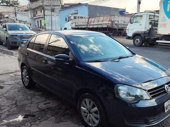 VOLKSWAGEN-POLO SEDAN-1.6 MI 8V FLEX 4P MANUAL VOLKSWAGEN-POLO SEDAN-2012