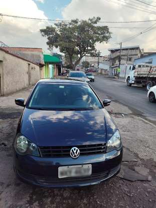 VOLKSWAGEN-POLO SEDAN-2012