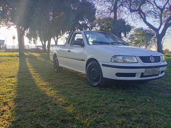 VOLKSWAGEN-SAVEIRO-1.8 MI CS 8V GASOLINA 2P MANUAL G.III VOLKSWAGEN-SAVEIRO-2001