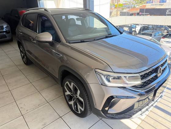 VOLKSWAGEN TAOS 1.4 250 TSI TOTAL FLEX HIGHLINE AUTOMÁTICO