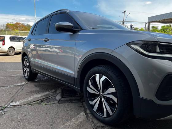 VOLKSWAGEN T-CROSS 1.0 200 TSI TOTAL FLEX AUTOMÁTICO