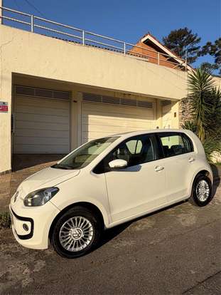 VOLKSWAGEN-UP-2015