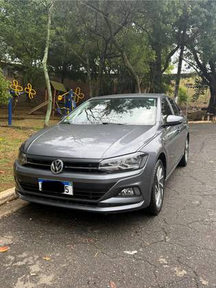 VOLKSWAGEN VIRTUS 1.0 200 TSI HIGHLINE AUTOMÁTICO