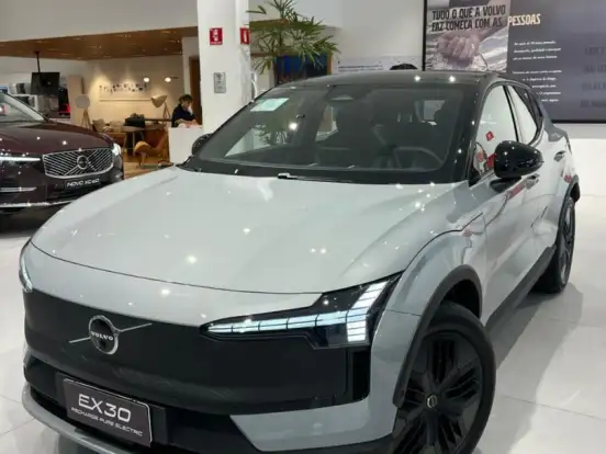 VOLVO-EX30-69 KW ELÉTRICO CROSS COUNTRY VOLVO-EX30-2025