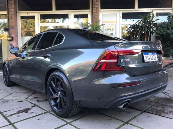 VOLVO-S60-2020