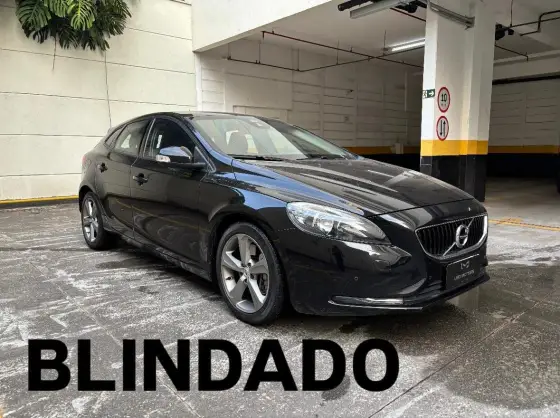 VOLVO V40 2.0 T4 KINETIC GASOLINA 4P AUTOMÁTICO