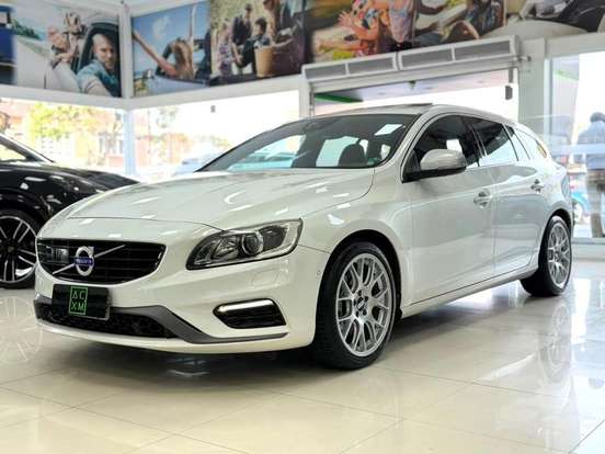 VOLVO-V60-2016