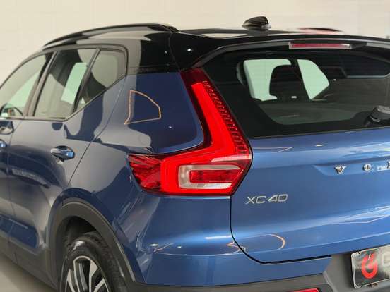 VOLVO-XC40-1.5 T5 RECHARGE R-DESIGN GEARTRONIC VOLVO-XC40-2021