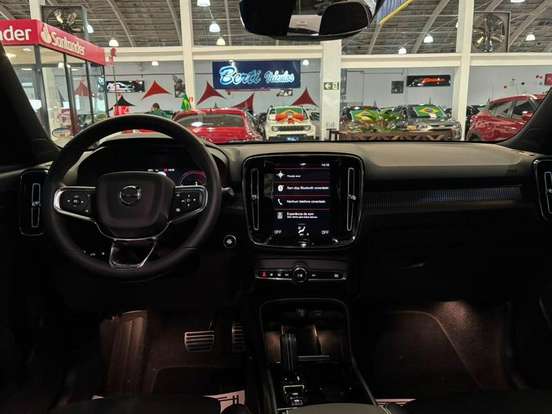 VOLVO-XC40-1.5 T5 RECHARGE R-DESIGN GEARTRONIC VOLVO-XC40-2021