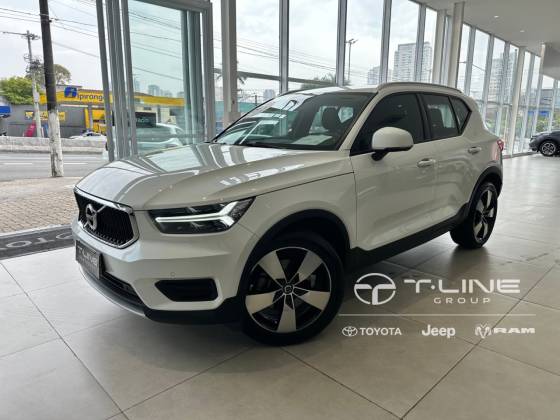 VOLVO XC40 2.0 T4 GASOLINA MOMENTUM GEARTRONIC