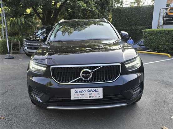 VOLVO-XC40-2.0 T4 GASOLINA MOMENTUM GEARTRONIC VOLVO-XC40-2019