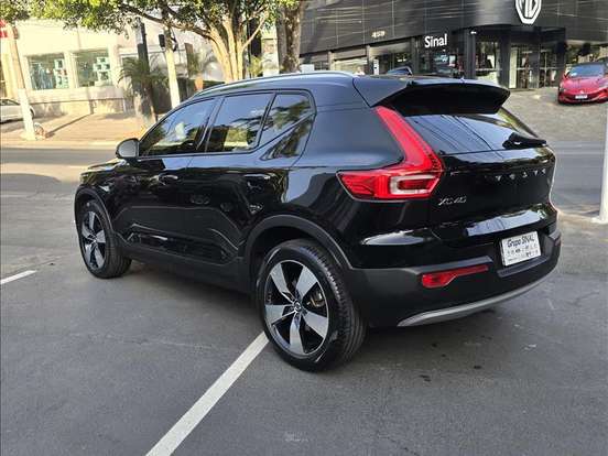 VOLVO-XC40-2.0 T4 GASOLINA MOMENTUM GEARTRONIC VOLVO-XC40-2019