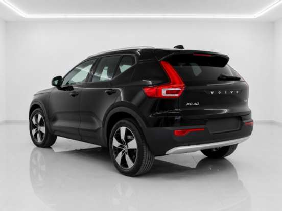 VOLVO-XC40-2.0 T5 GASOLINA MOMENTUM AWD GEARTRONIC VOLVO-XC40-2018