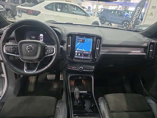 VOLVO-XC40-P8 RECHARGE ELECTRIC BEV PURE AWD VOLVO-XC40-2021