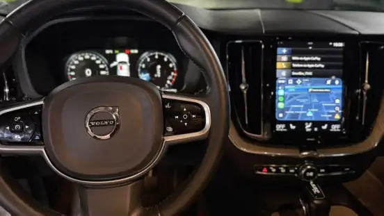 VOLVO-XC60-2018