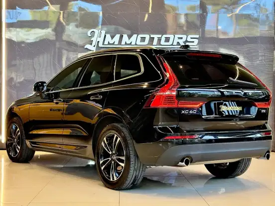VOLVO-XC60-2.0 T5 GASOLINA MOMENTUM AWD GEARTRONIC VOLVO-XC60-2019