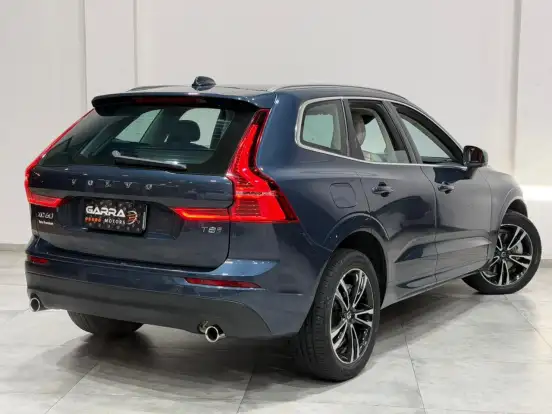 VOLVO-XC60-2.0 T8 HYBRID MOMENTUM AWD GEARTRONIC VOLVO-XC60-2020