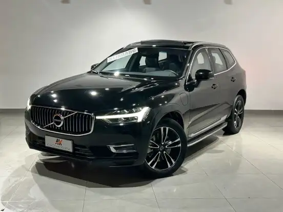 VOLVO-XC60-2021