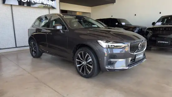 VOLVO-XC60-2022