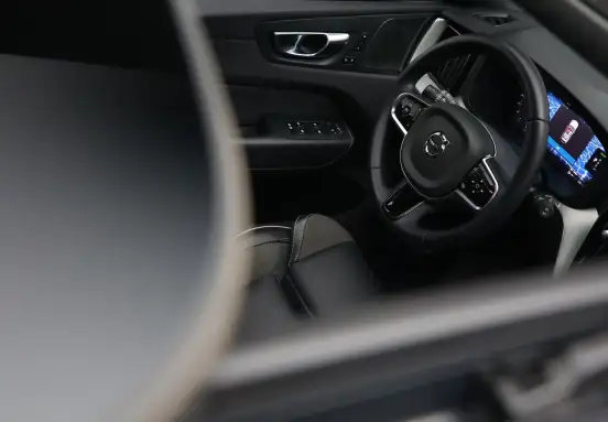 VOLVO-XC60-2022