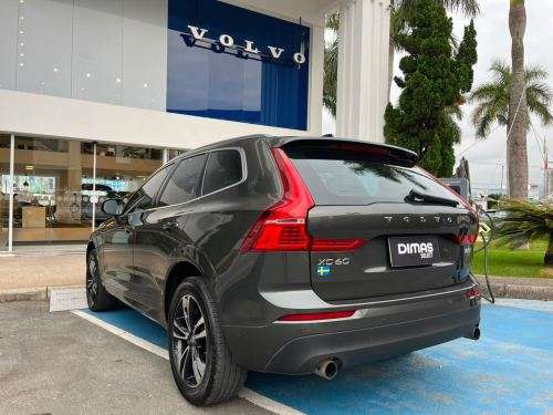 VOLVO-XC60-2019
