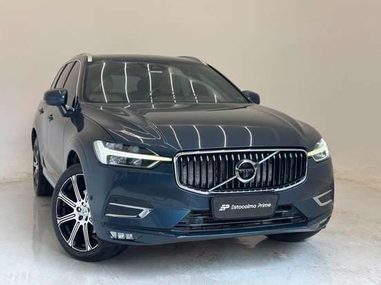 VOLVO-XC60-2017