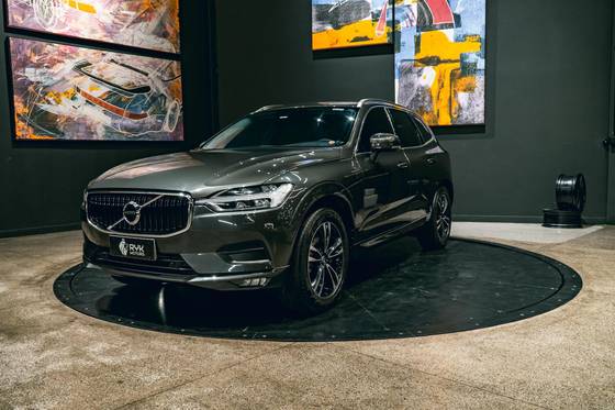 VOLVO XC60 2.0 T5 GASOLINA MOMENTUM AWD GEARTRONIC